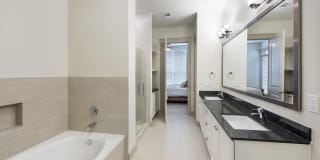 Gateway Chastain Gallery 14