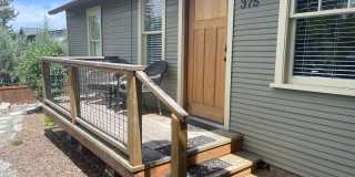 Snow Cottage: 1bd/1ba, Beautiful Full Kitchen, Pets OK Gallery 1