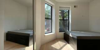 527 Monroe Street Gallery 13