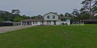 Fully Renovated Multi-Level 4-Bedroom Home on Over Half an Acre in Crestview Gallery 1