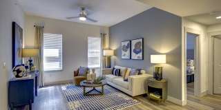 2109 E Riverside Dr Gallery 4