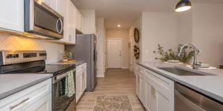 Middle Sound West Apartments Gallery 52