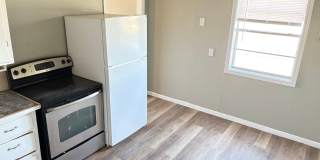 2bed/1 Bath - Available May Gallery 6