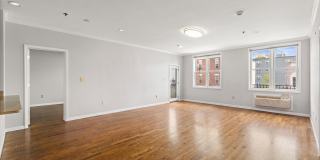 518 MONROE ST Gallery 1