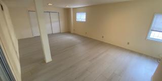 Epic REA - Spacious Light-filled Corner House 4BD/ 2BA Gallery 36