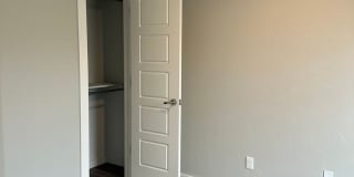 3 bedroom, 2.5 bathroom, 1 car garage Gallery 21