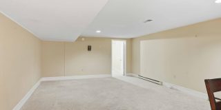 1435 BOLTON Street Gallery 21