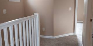 Cute townhome with 3 bd / 2.5 Bath Gallery 28