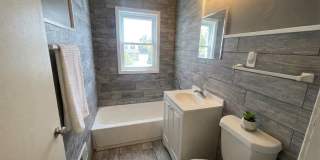 Charming 2 BEDROOM IN FERNDALE Gallery 7
