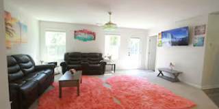 Room in 6 Bedroom Home at Skipjack Ln Gallery 9