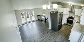 Beautifully Updated 4B/2B in Central Fort Collins! Quiet Neighborhood! Gallery 11