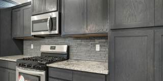 Upper Valley 2 Bedroom 2.5 Bath Gallery 16