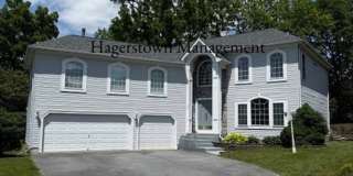 Luxury Home in Woodbridge Gallery 1