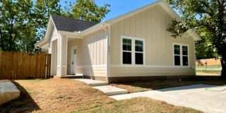 2901 S Scullin Street Gallery 1