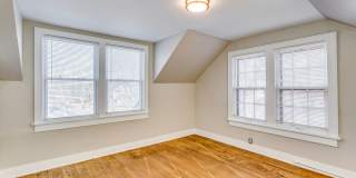Charming 3BR in College Hill – Pet Friendly & Move-In Ready! Gallery 6
