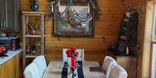 Charming Tahoe Donner Log Cabin with Hot Tub Gallery 7