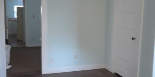 390 East Oakland Avenue Gallery 8
