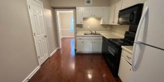 3br/3ba Condo- Rare opportunity in Jamestown Condos across from Hight Point Terrace. Community pool! Gallery 9