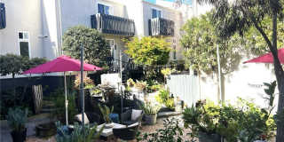 320 12th Street Gallery 22