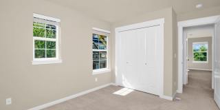 Redmond 5 Bedroom Charmer Gallery 22