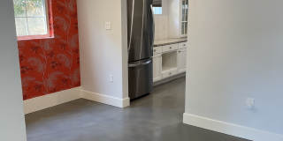 1222 S. Roosevelt Street Gallery 9