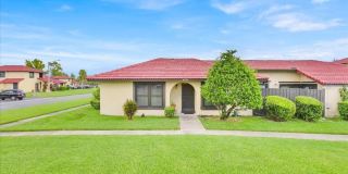 475 HUNTER Circle Gallery 1