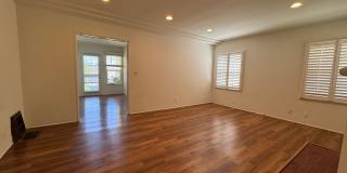 Charming Traditional Home with a Detached Guest House Charming Traditional Home with a Detached Guest House Gallery 3
