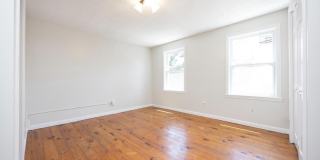206 E CROSS ST Gallery 20