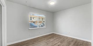 Evanston Apartments Gallery 16