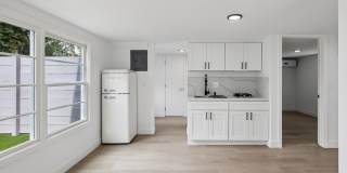 Newly Renovated Historic 1-Bedroom in Downtown North (Palo Alto) Gallery 9