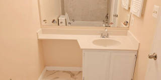 Beautiful 3BR Townhome in Burtonsville | Garage, Deck & Community Amenities Gallery 17