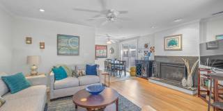 North End Gallery 22