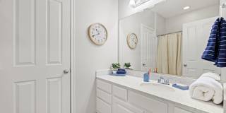 Heritage at Lakeside Gallery 17