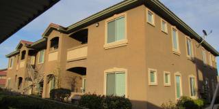 Modern Condo in Gated Community! Gallery 1