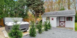 25 Miami Avenue Gallery 20