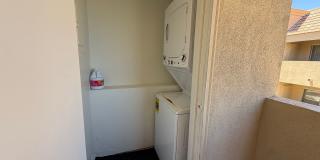 SPACIOUS 2BED/2BATH CONDO * SECOND FLOOR UNIT* Gallery 16