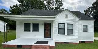 Charming 3BR/1BA Home for Rent – Conveniently Located Near the US Coast Guard Base Gallery 1