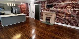 2529 E Admiral Pl - D Gallery 36