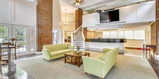 Two Level (1BR/1BTH) Condo in Gables on Tuckerman!! Gallery 20