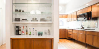 372 Lehigh Avenue Gallery 8