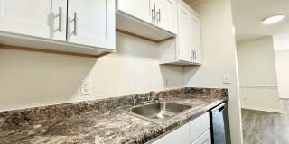 Collinwood South Apartments Gallery 14