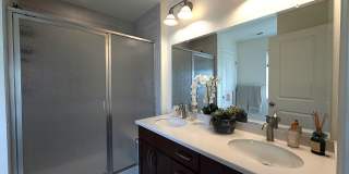 Modern West Arvada End-Unit with Cul-de-Sac Privacy & 2-Car Garage Gallery 16