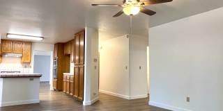 Large 5 bedroom with huge bonus room plus formal living dining and family room Large 5 bedroom with huge bonus room plus formal living dining and family room Gallery 1