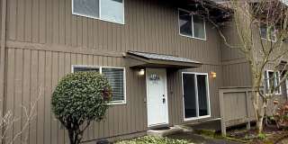 North Tacoma Townhome Gallery 1