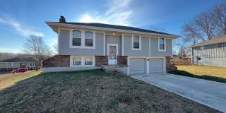 Spacious 3-Bed/2-Bath Home in Independence! Gallery 1