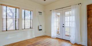 PRICE REDUCTION!!! ALL UTILITIES INCLUDED!! Gallery 15