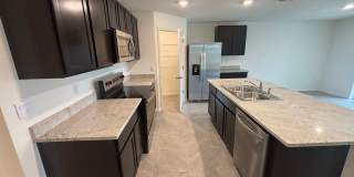 Brand New 4 Bedroom W/ Open Floor Plan! Gallery 13