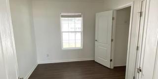 330 9th Street Gallery 10