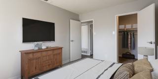Valley Apartments Gallery 12
