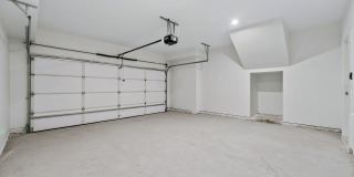 BRAND NEW Townhome located in Westside Bend! MUST SEE! Gallery 30